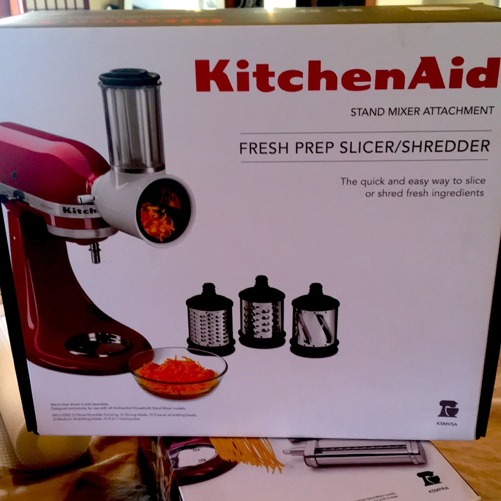 BRAND NEW KitchenAid Stand Mixer Attachment FRESH PREP SLICER / SHREDDER…